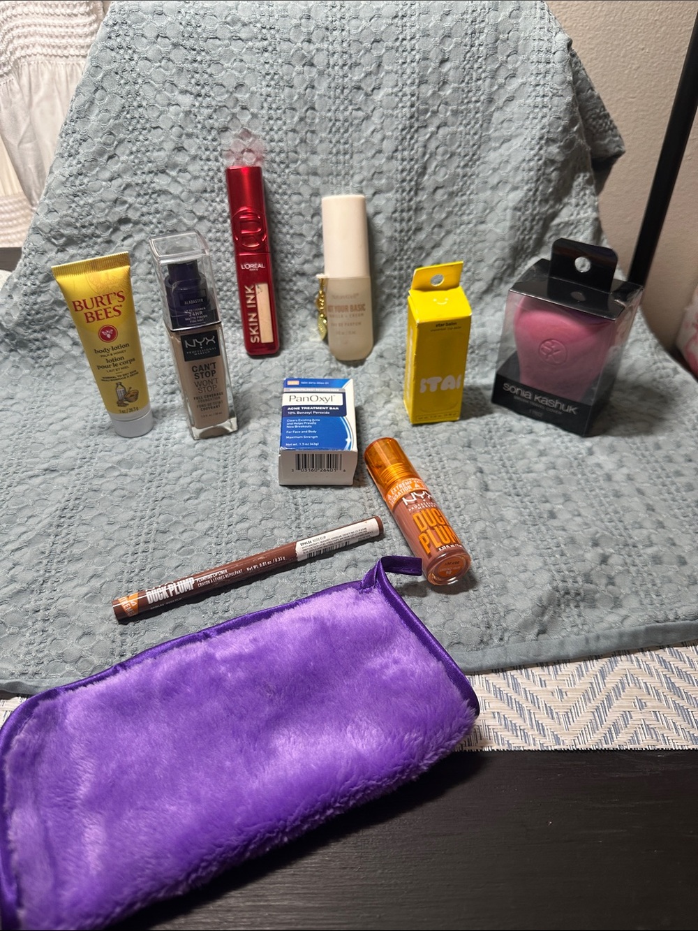 10 pc bundle ladies makeup set. NWT